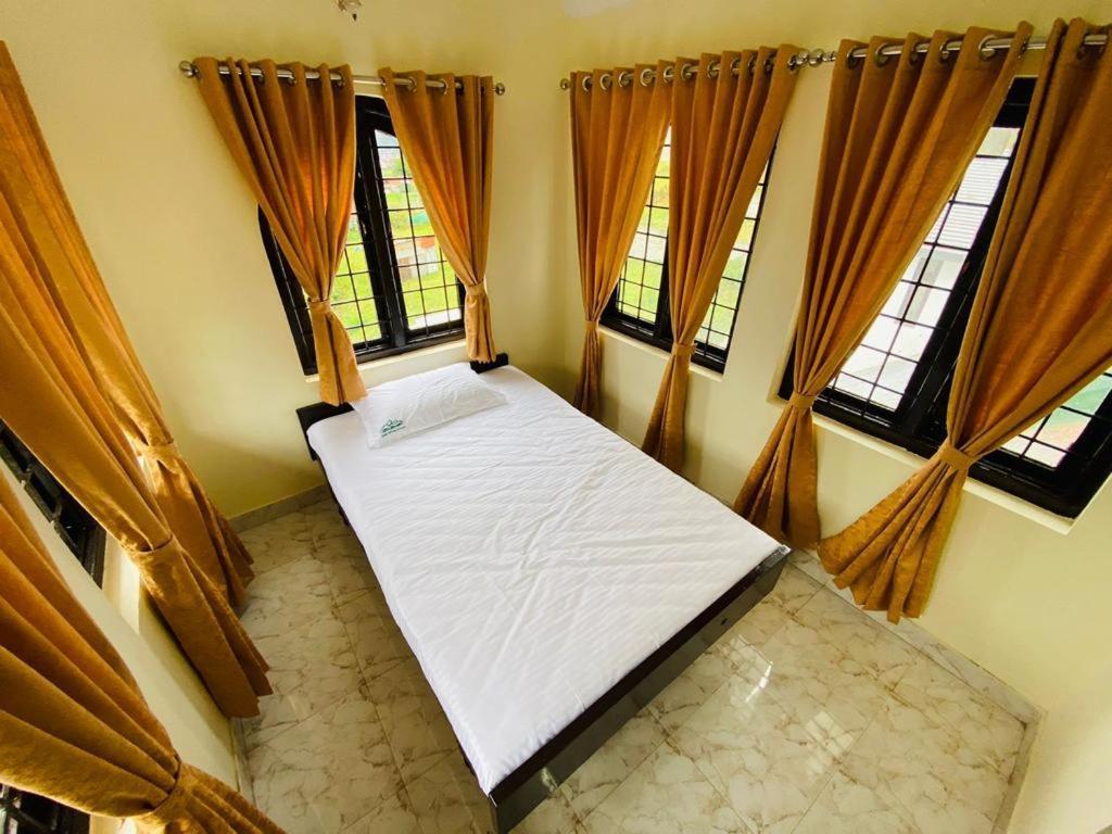Bob Lesiure Otel Ooty Dış mekan fotoğraf